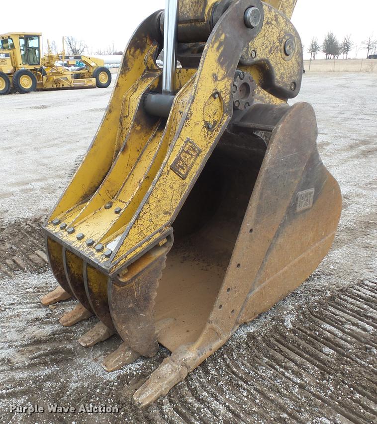 image for item L4537 2007 Caterpillar 324D excavator