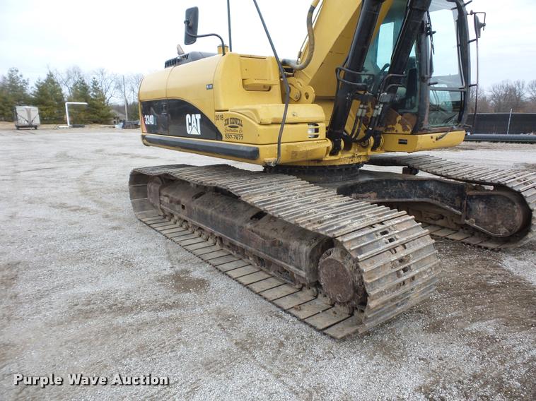 image for item L4537 2007 Caterpillar 324D excavator