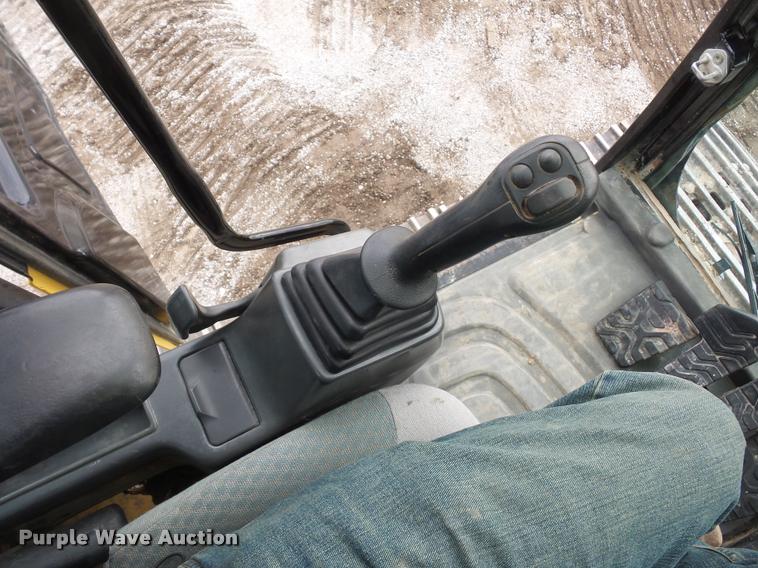 image for item L4537 2007 Caterpillar 324D excavator