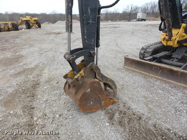 image for item L4539 2011 John Deere 50D compact excavator