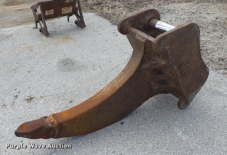 image for item L4540 JRB excavator ripper