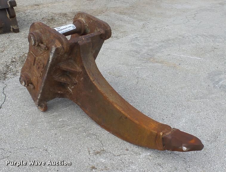 image for item L4540 JRB excavator ripper