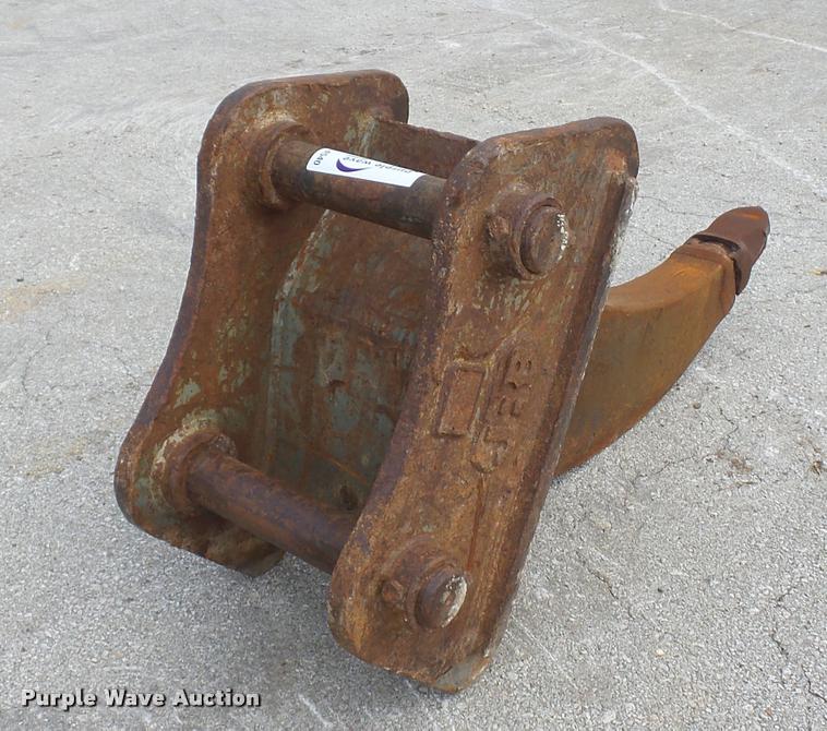 image for item L4540 JRB excavator ripper