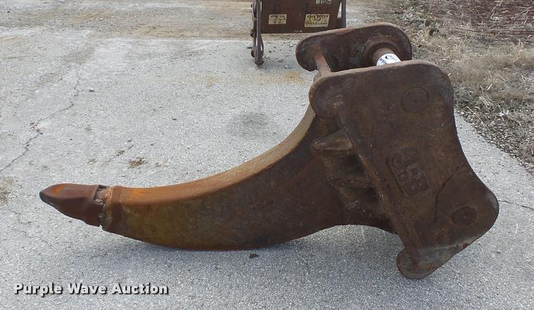 image for item L4540 JRB excavator ripper