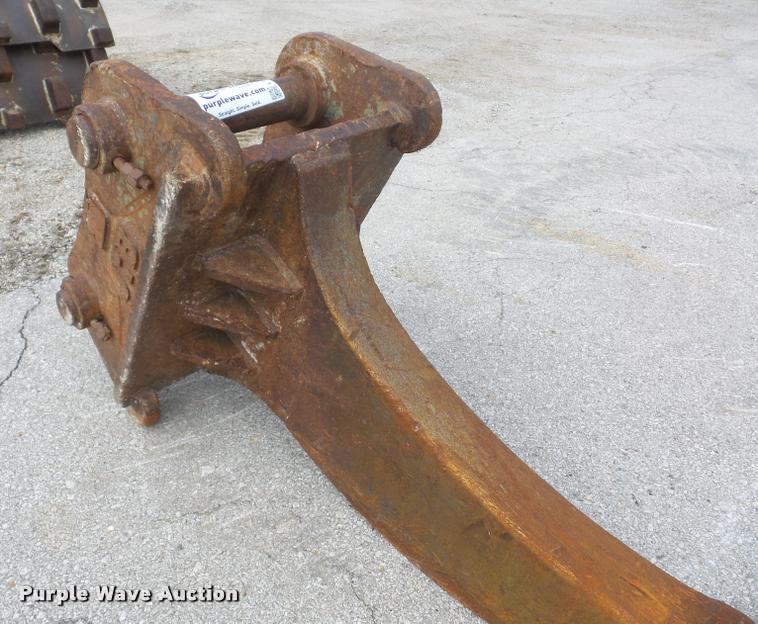 image for item L4540 JRB excavator ripper