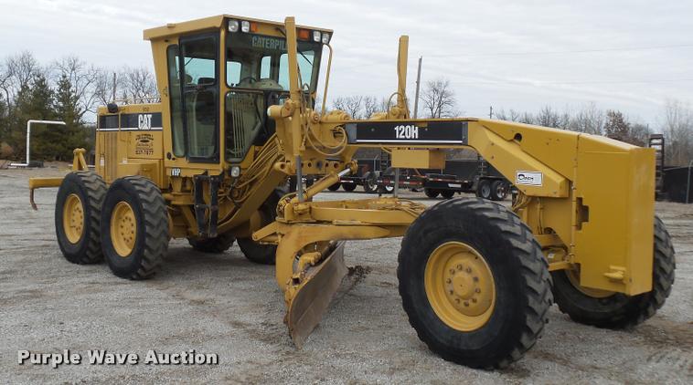 image for item L4543 2000 Caterpillar 120H motor grader