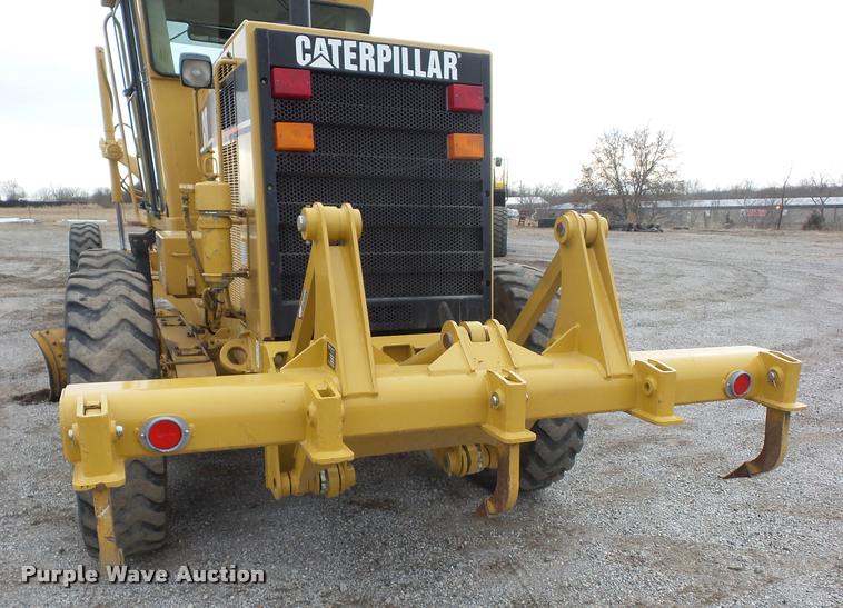 image for item L4543 2000 Caterpillar 120H motor grader