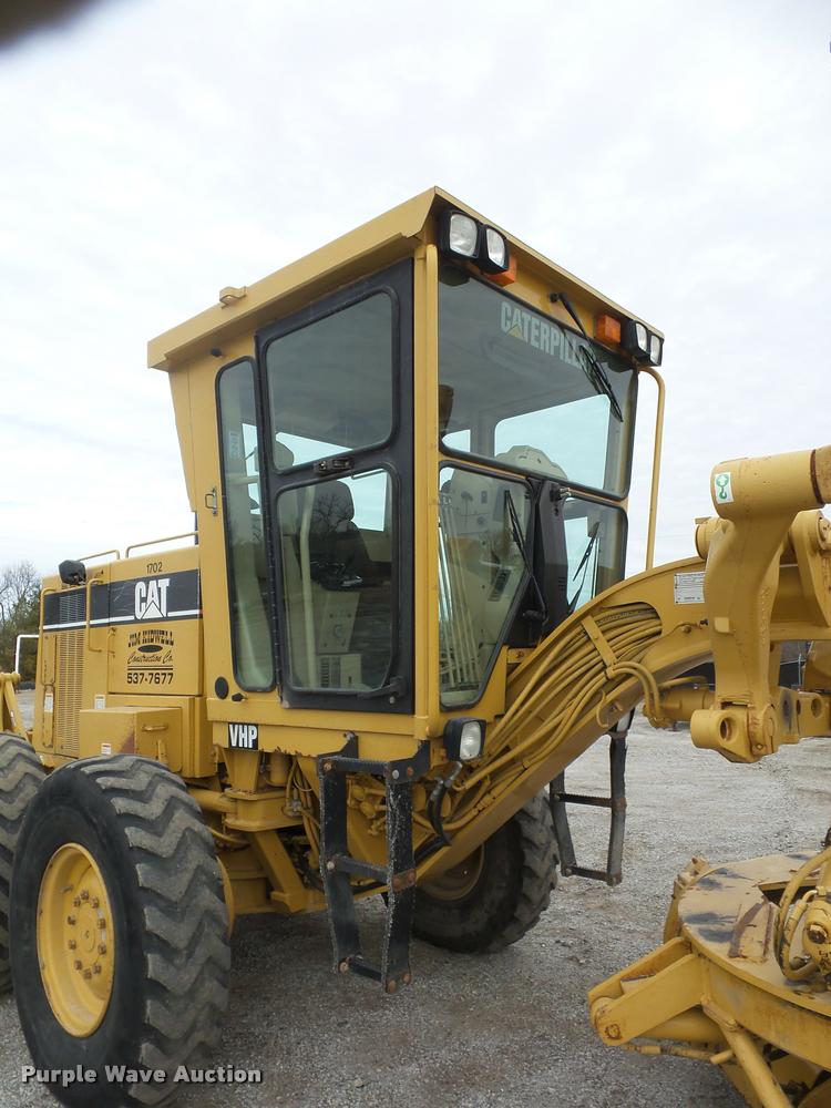 image for item L4543 2000 Caterpillar 120H motor grader