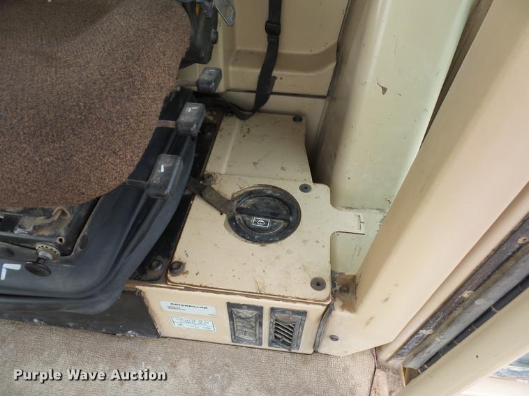 image for item L4543 2000 Caterpillar 120H motor grader