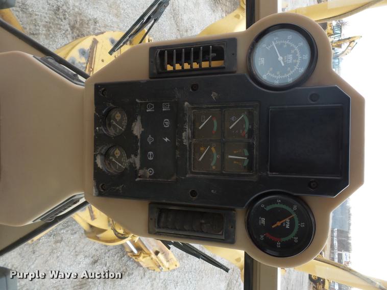 image for item L4543 2000 Caterpillar 120H motor grader