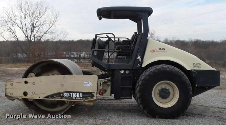 image for item L4545 Ingersoll Rand SD116DX TF single drum vibratory roller