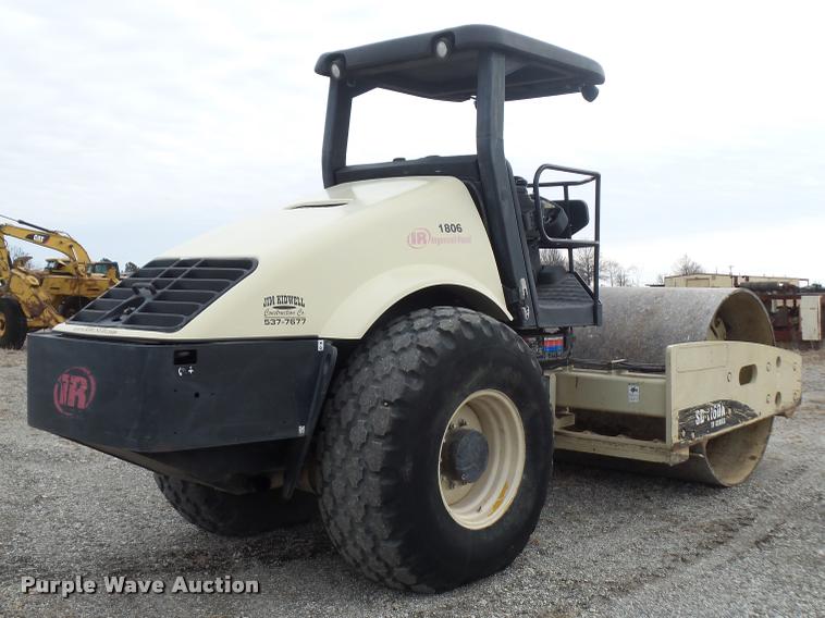image for item L4545 Ingersoll Rand SD116DX TF single drum vibratory roller