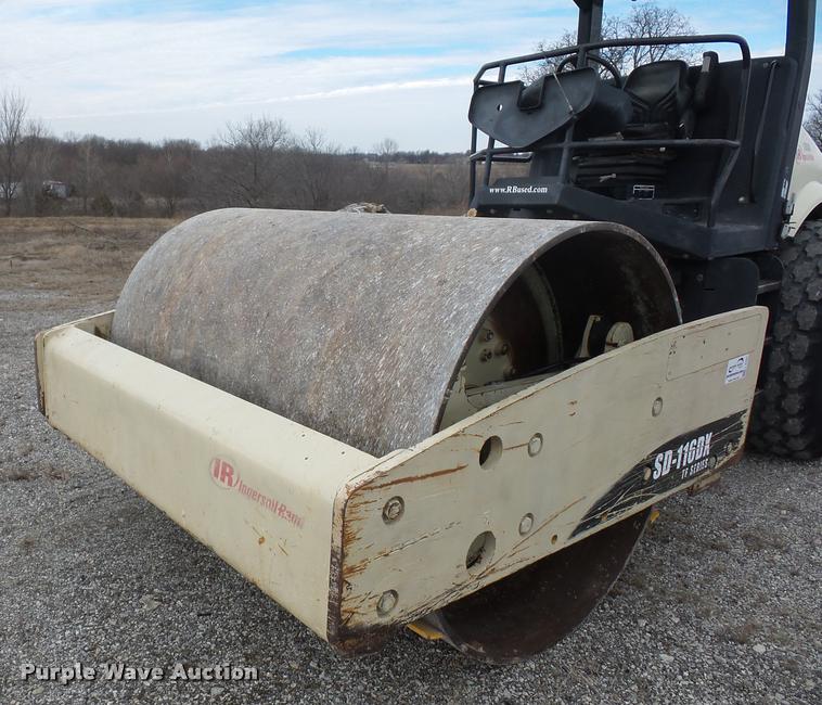 image for item L4545 Ingersoll Rand SD116DX TF single drum vibratory roller