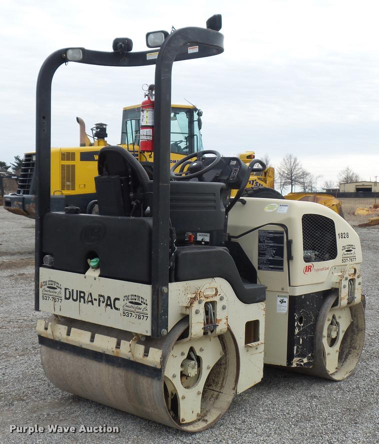 image for item L4546 Ingersoll Rand DD24 double drum roller