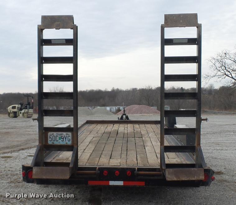 image for item L4547 2004 Towmaster equipment trailer