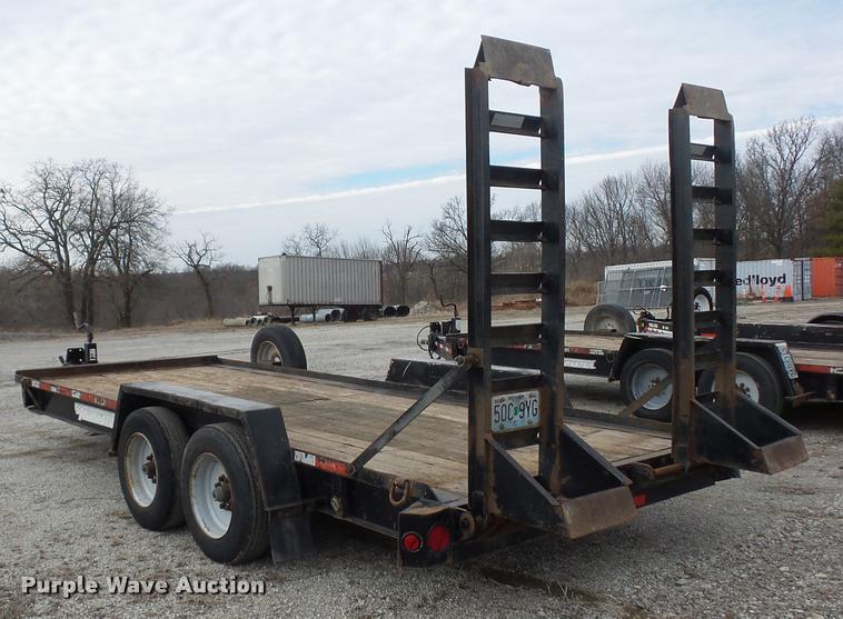 image for item L4547 2004 Towmaster equipment trailer