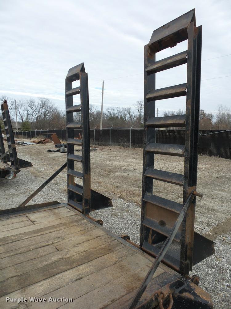 image for item L4547 2004 Towmaster equipment trailer