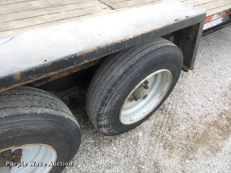 image for item L4547 2004 Towmaster equipment trailer