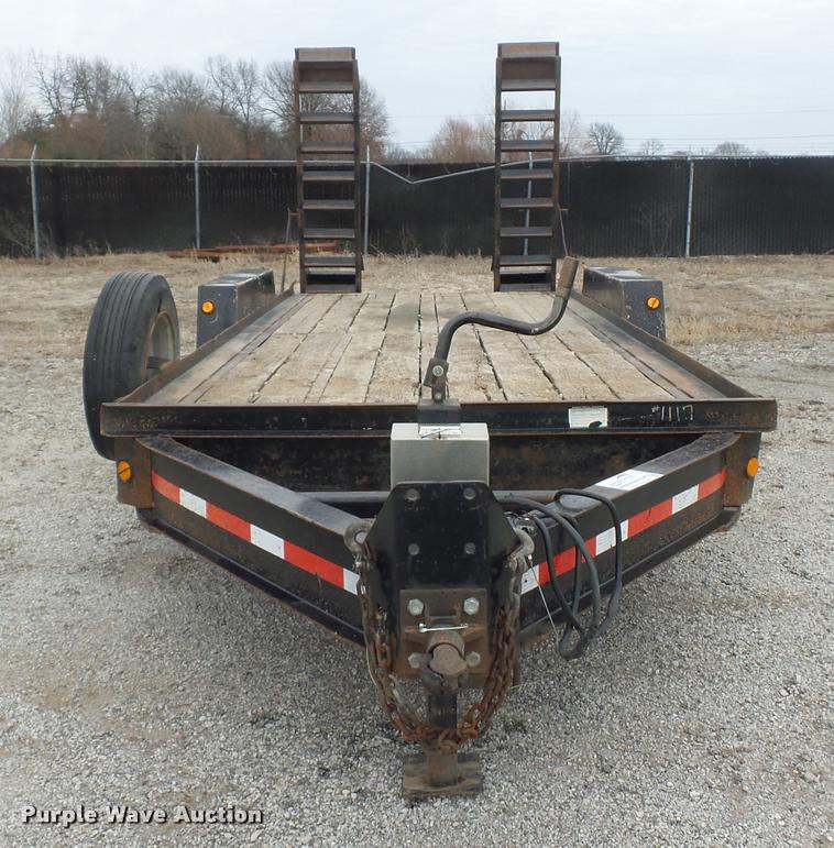 image for item L4548 2004 Towmaster equipment trailer