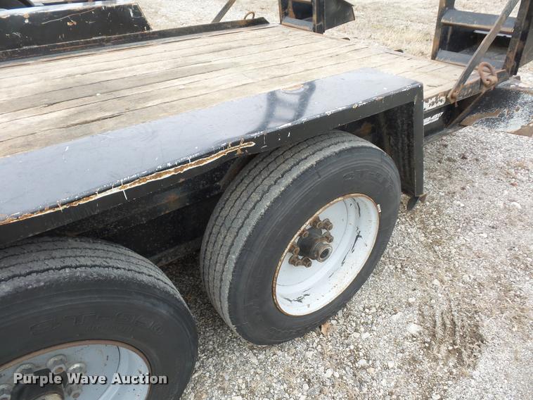 image for item L4548 2004 Towmaster equipment trailer