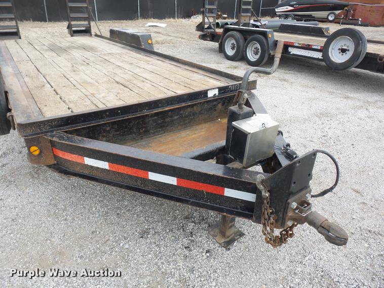 image for item L4548 2004 Towmaster equipment trailer