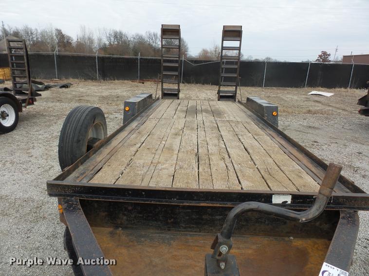 image for item L4548 2004 Towmaster equipment trailer