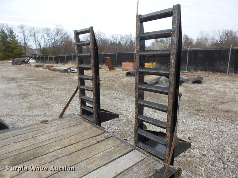 image for item L4549 2005 Trail King TK14U equipment trailer