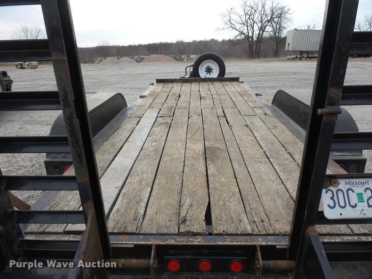 image for item L4549 2005 Trail King TK14U equipment trailer