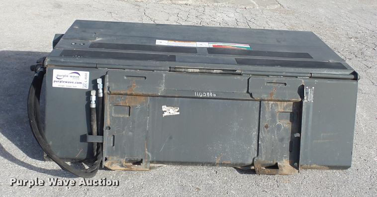 image for item L4550 2015 Bobcat skid steer sweeper
