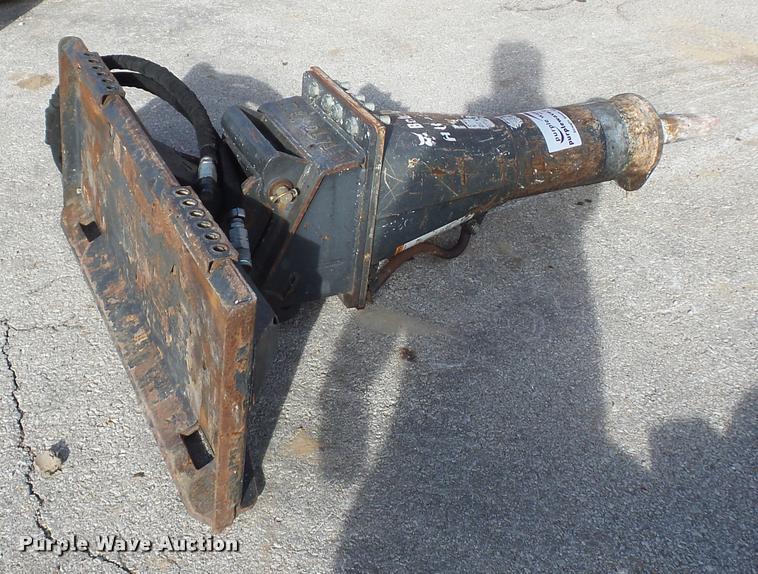 image for item L4552 2007 Bobcat HB980 skid steer hammer