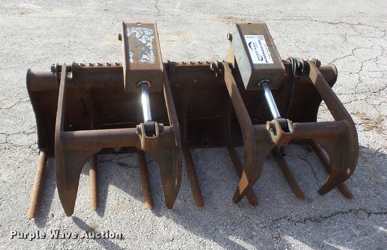 image for item L4554 Skid steer grapple bucket