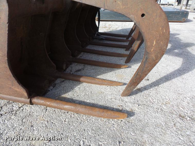 image for item L4554 Skid steer grapple bucket