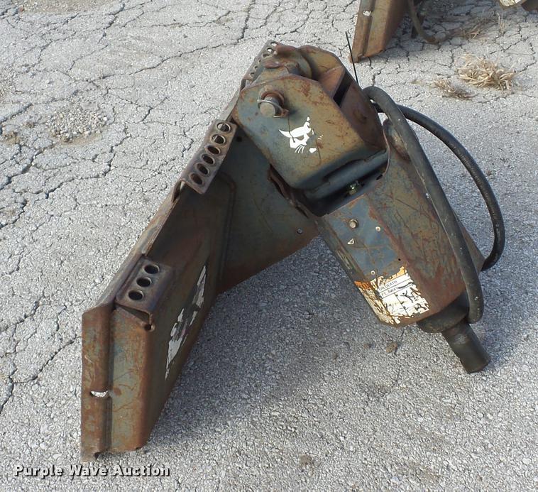 image for item L4556 Bobcat skid steer auger