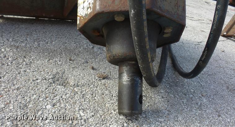 image for item L4556 Bobcat skid steer auger