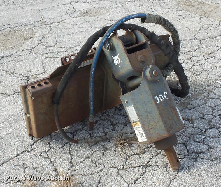 image for item L4557 Bobcat 30C skid steer auger