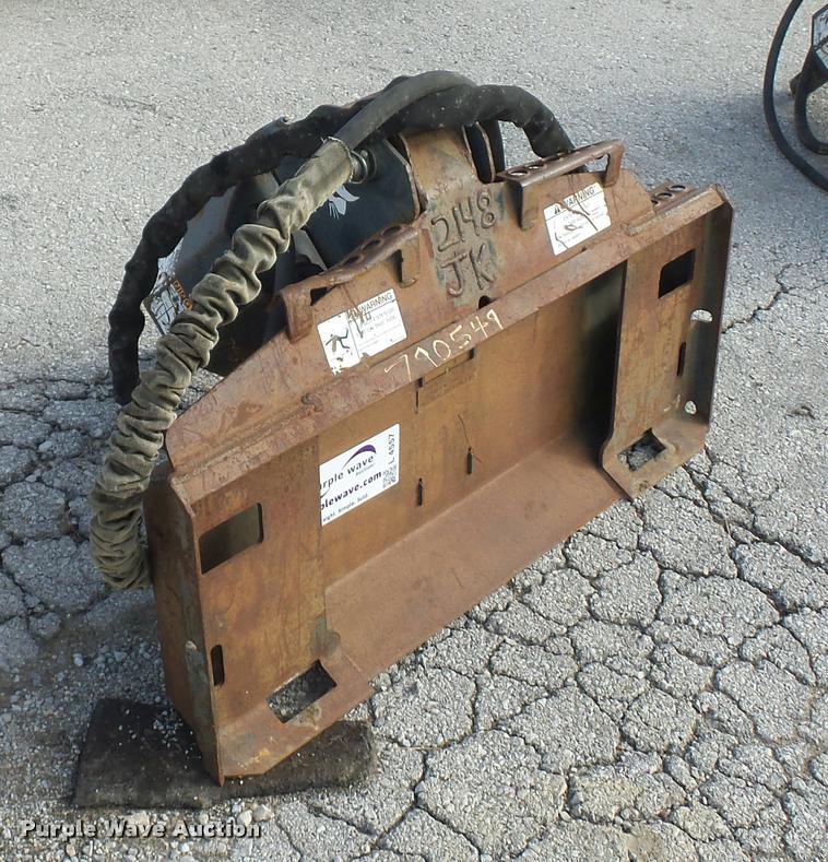 image for item L4557 Bobcat 30C skid steer auger