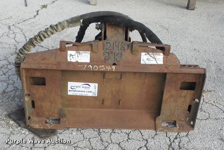 image for item L4557 Bobcat 30C skid steer auger