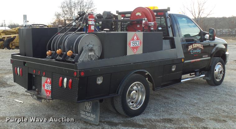 image for item L4559 2003 Ford F550 Super Duty service truck