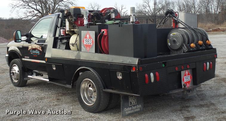 image for item L4559 2003 Ford F550 Super Duty service truck