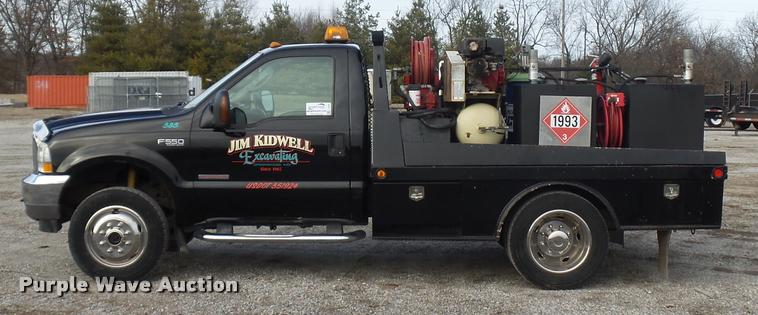 image for item L4559 2003 Ford F550 Super Duty service truck