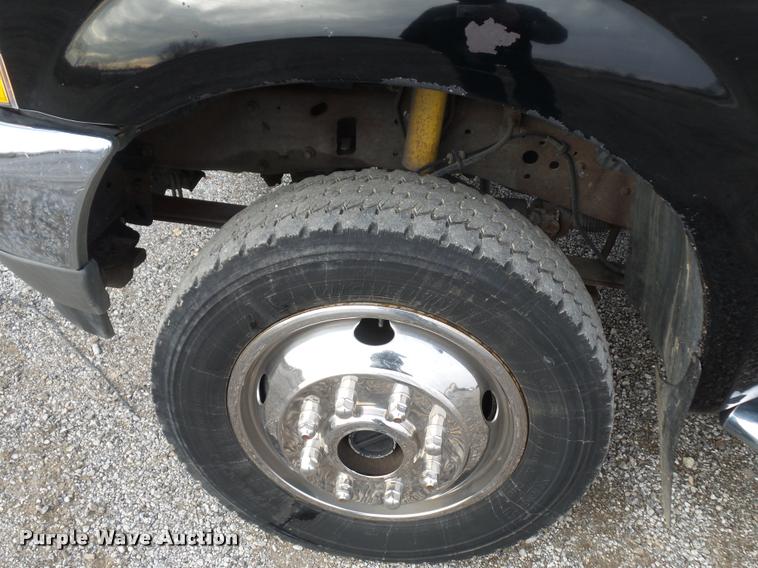 image for item L4559 2003 Ford F550 Super Duty service truck