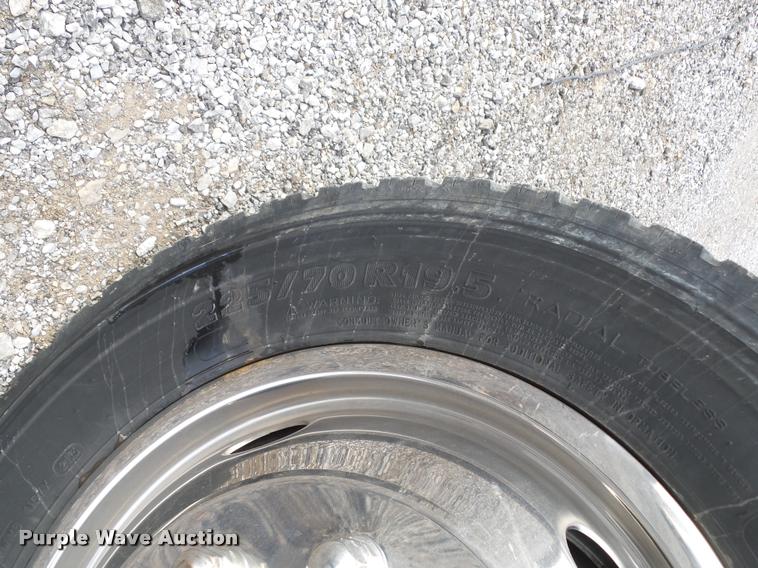 image for item L4559 2003 Ford F550 Super Duty service truck