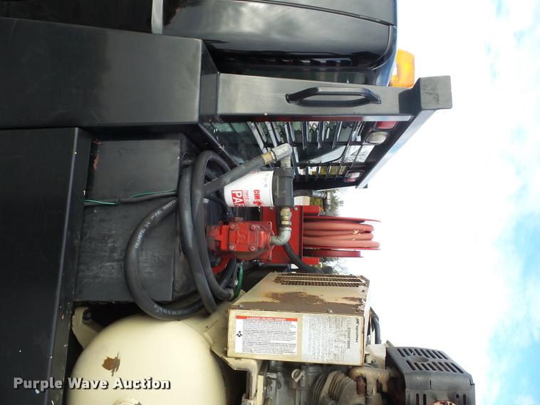 image for item L4559 2003 Ford F550 Super Duty service truck