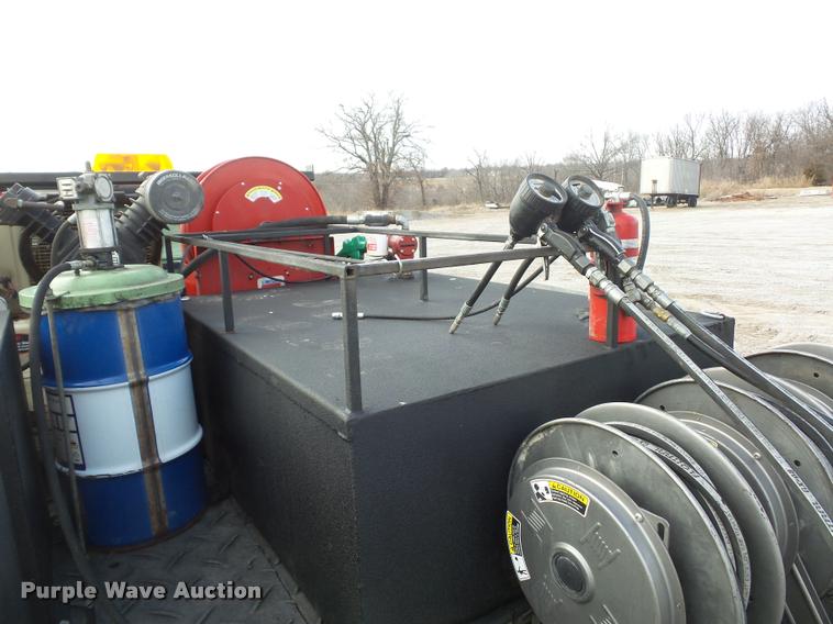 image for item L4559 2003 Ford F550 Super Duty service truck