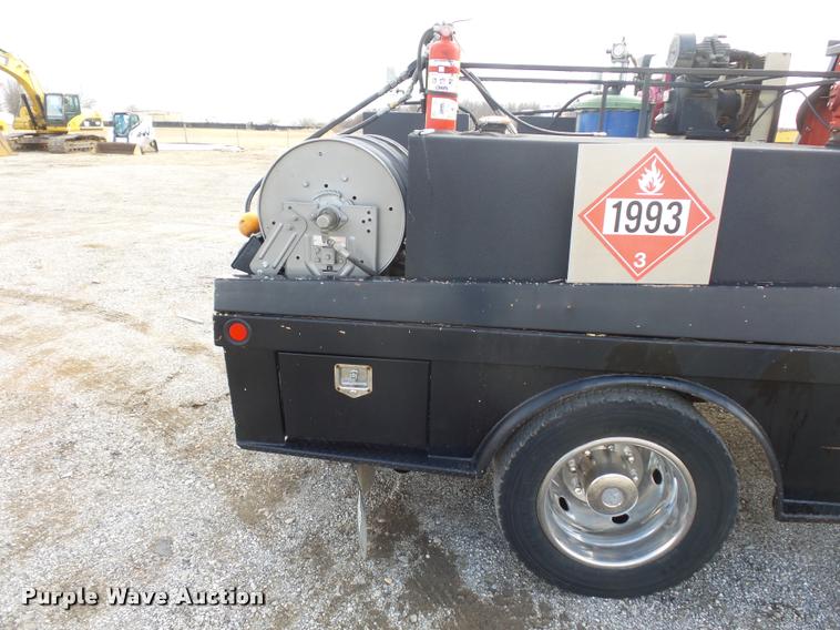 image for item L4559 2003 Ford F550 Super Duty service truck