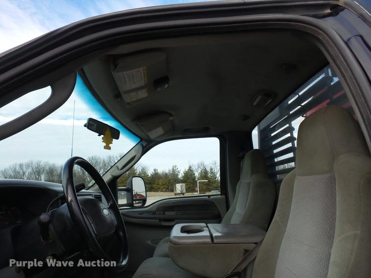 image for item L4559 2003 Ford F550 Super Duty service truck