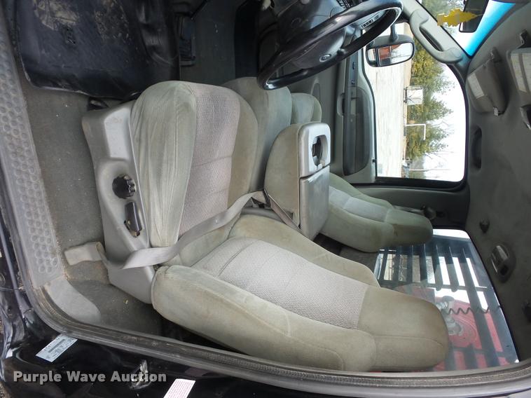 image for item L4559 2003 Ford F550 Super Duty service truck