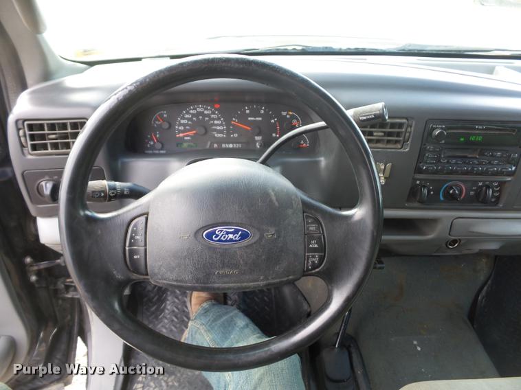 image for item L4559 2003 Ford F550 Super Duty service truck
