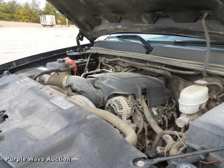 image for item L4560 2007 GMC Sierra 2500HD pickup truck