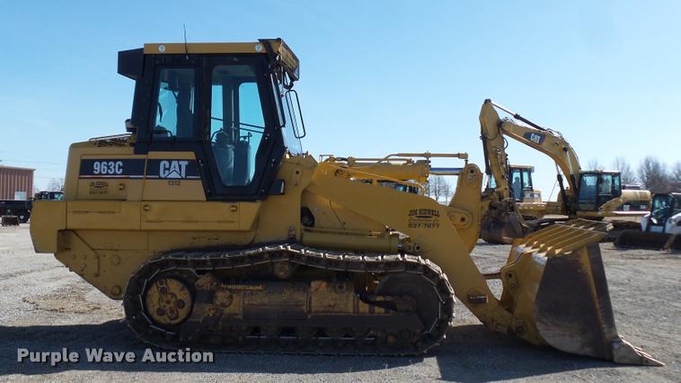 image for item L4679 2004 Caterpillar 963C track loader